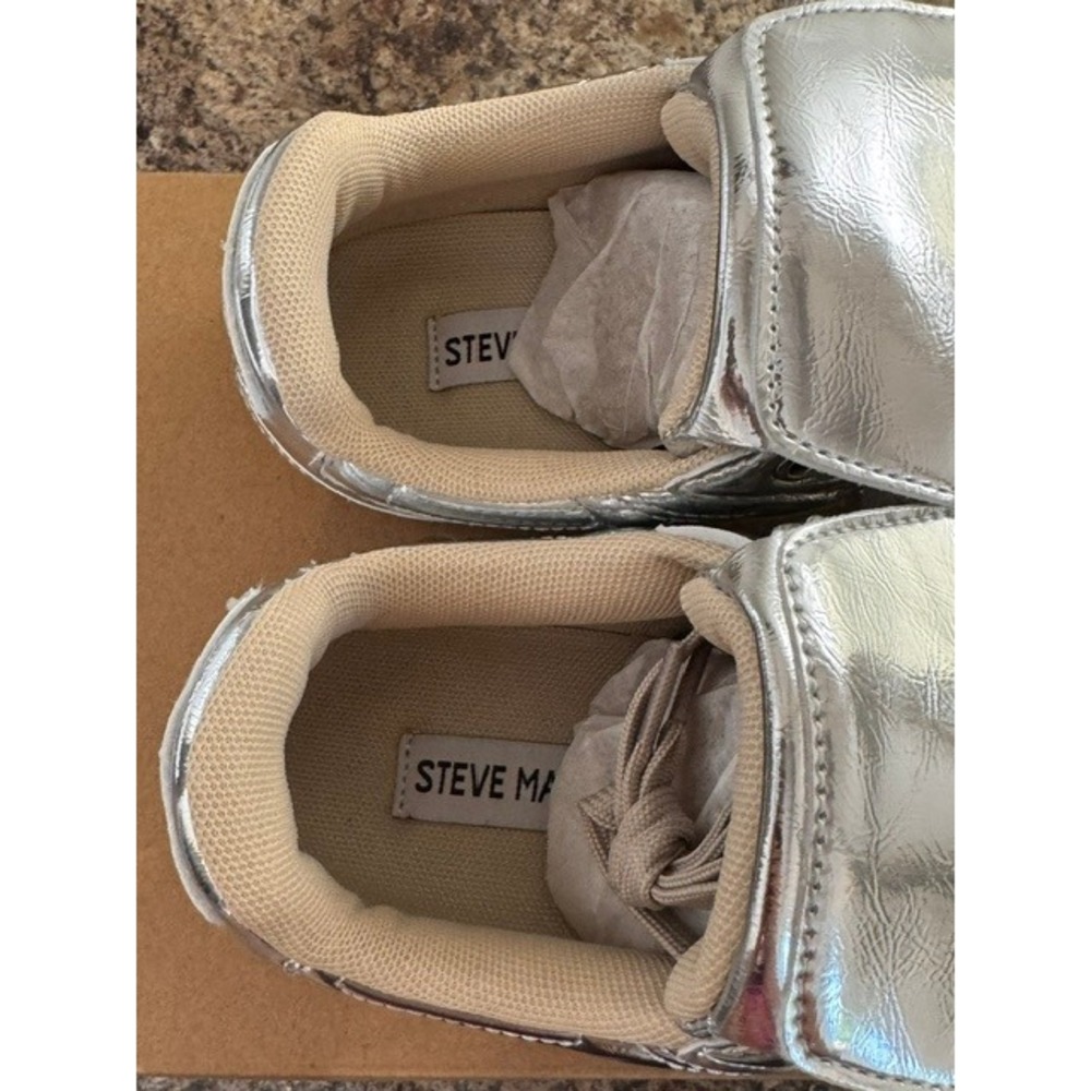 Steve Madden Field Silver Metallic Fold Over Tongue Sneakers Gum Sole Low Top - Picture 8 of 13